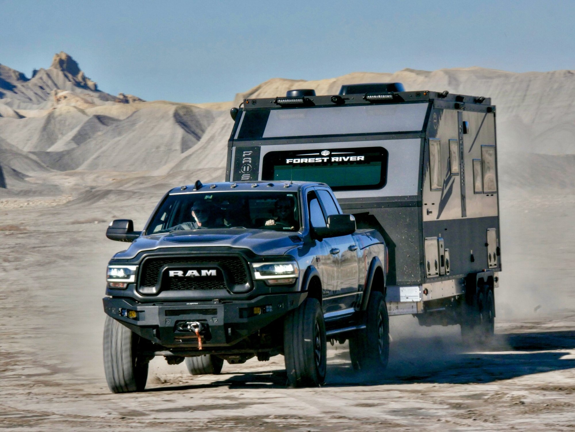 22.4 RACING SWING ARM CITY