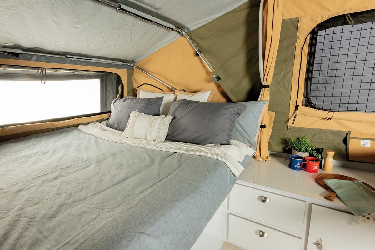 MDC-Robson-XTT-Offroad-Camper-In