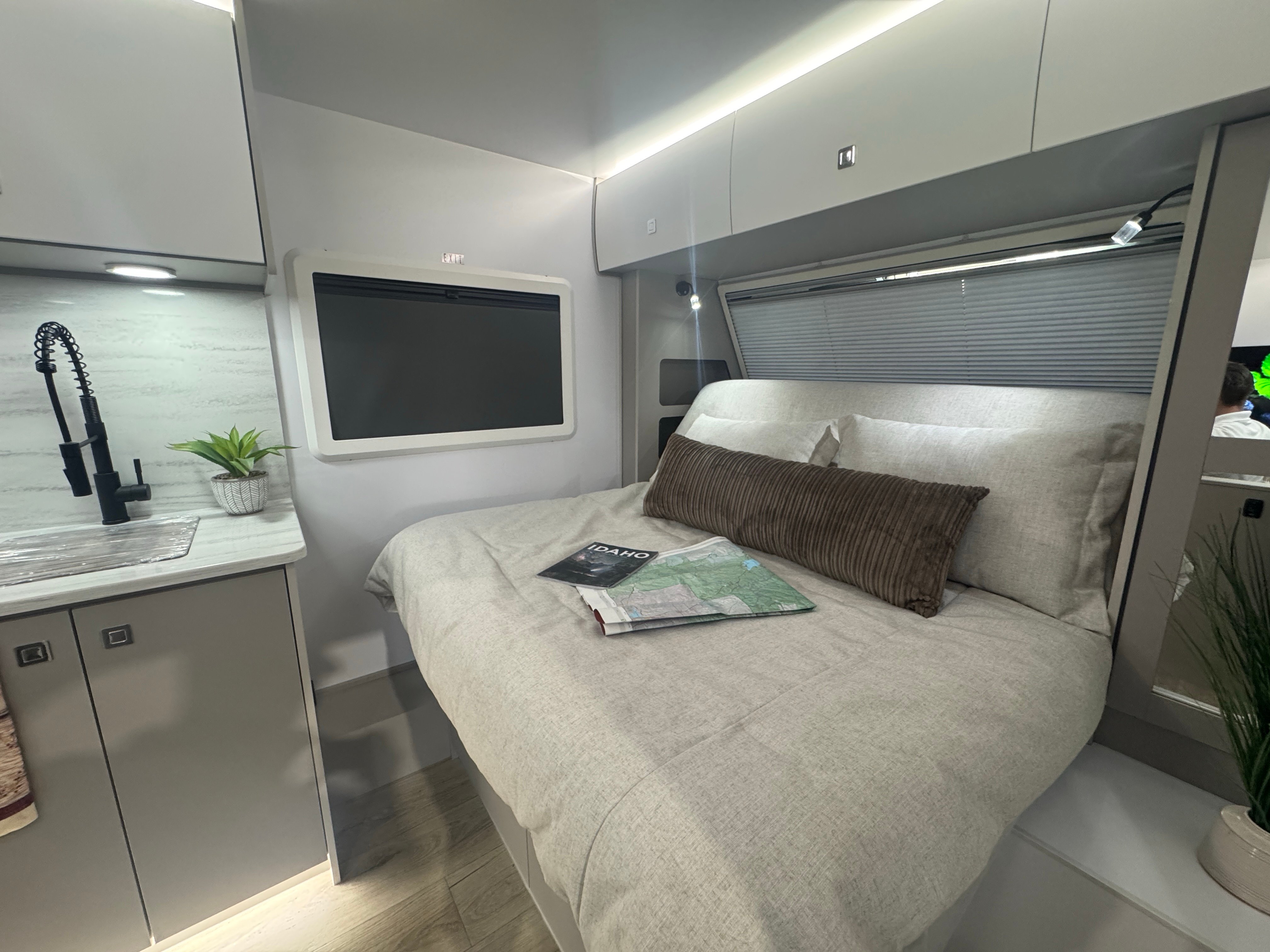 PauseStealthInterior-16