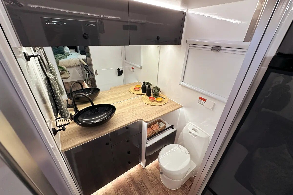 XT19HRT-OGE-Interior-IMG_9850