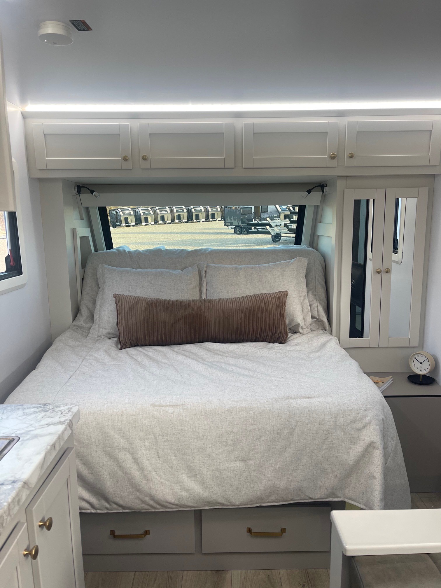 front bed tilt-1