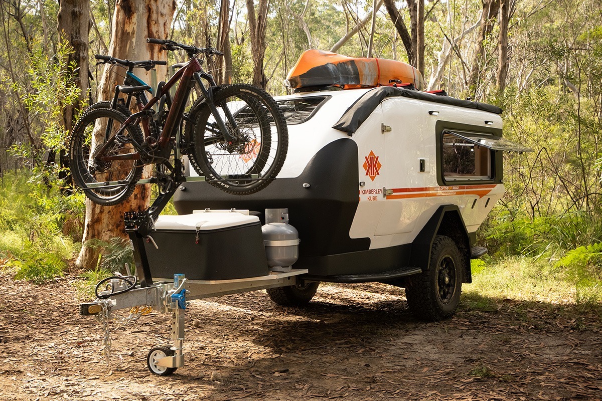 teardrop-kube-camper-with-bicycl (1)